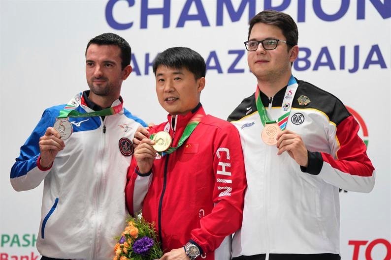Chinese shooters lead the World Cup in Baku