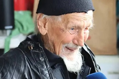 "Он феноменально активен": 97-летний мужчина стал самым пожилым мотогонщиком в истории