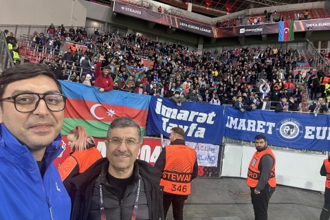 Farid Gayibov is watching live the match between "Qarabag" and "Bayer" in Germany - PHOTO