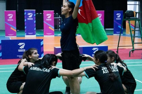 Historic victory of female badminton players - PHOTO