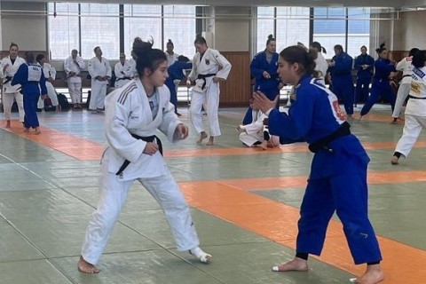 Training of female judokas continues in Japan - PHOTO