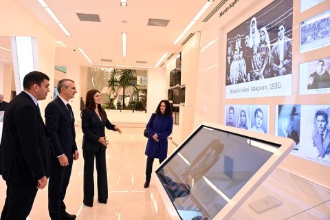 Bolqarıstanlı nazir Bakıda idman qurğularının fəaliyyəti ilə maraqlanıb  - FOTO