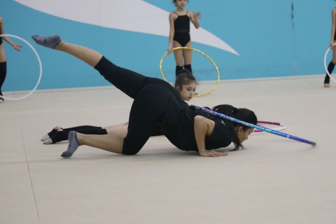 Гимнастки из Нахчывана и Культурного центра "Зиря" начали тренировки на Национальной арене гимнастики - ФОТО - ВИДЕО