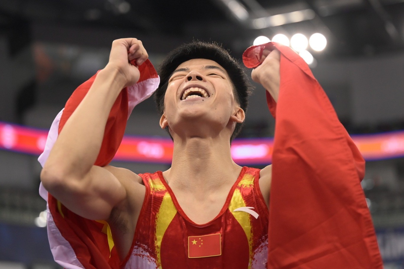 Звезды мировой гимнастики из Китая выступят в Баку