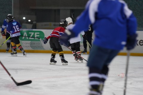 Состоялась открытая тренировка новосозданной хоккейной команды - ФОТО