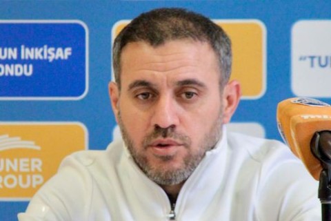 Ayxan Abbasov: “Aleks Souza özünü əsl tovuzlu kimi aparır”