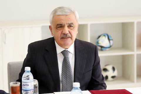Ровнаг Абдуллаев не будет баллотироваться на пост президента АФФА