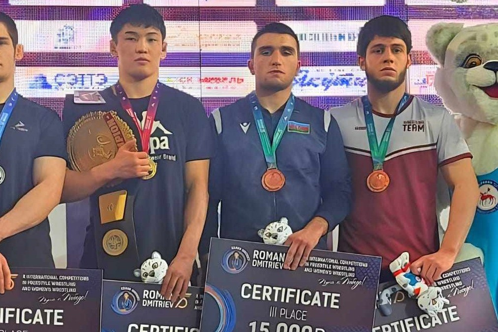 Azerbaijani wrestler placed at podium in Yakutsk