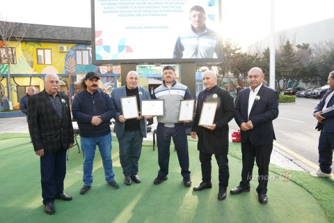 Azerbaijani pahlevan has set 3 world records - PHOTO - VIDEO