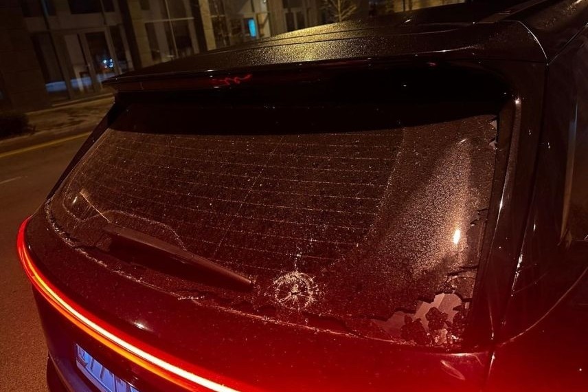 Kevin Medina's car was attacked - PHOTO