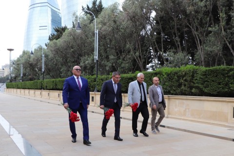 Президент Международной федерации тяжелой атлетики прибыл в Баку - ФОТО