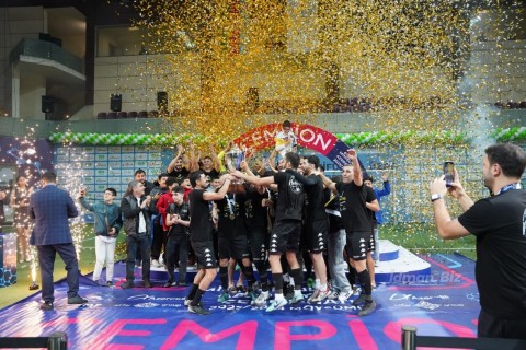 Награждены призеры чемпионата Азербайджана по мини-футболу - ФОТО