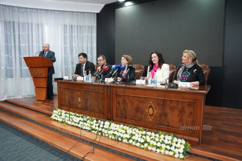 Состоялась пресс-конференция с участием специалистов по женской борьбе - ФОТО