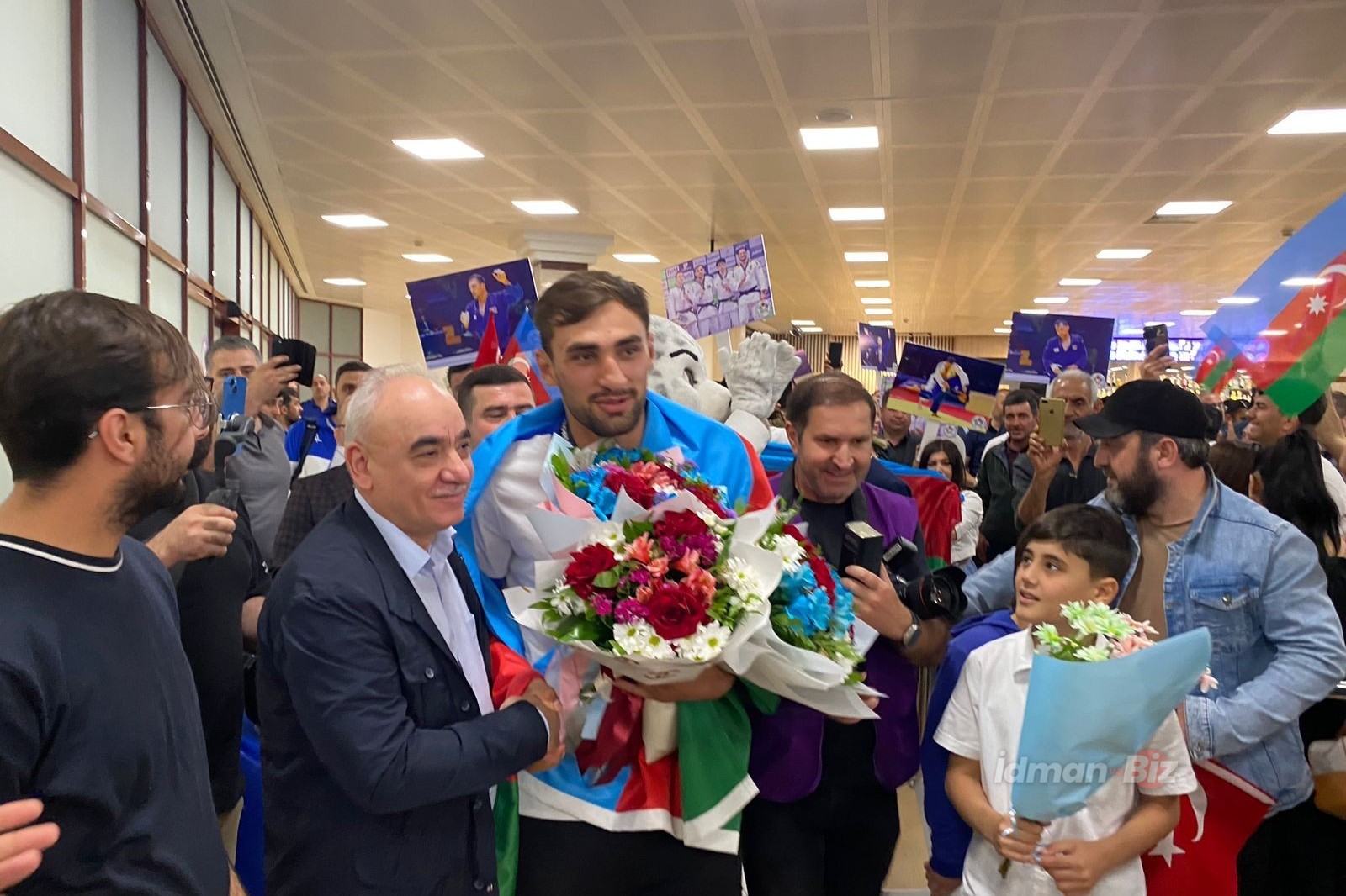 Azerbaijani record breaker judoka is back - PHOTO - VIDEO