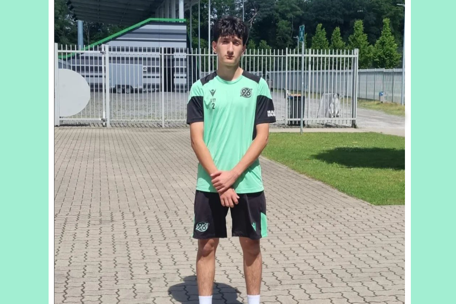 Hannover call Qarabag player for trial