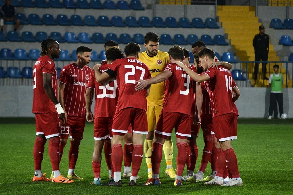 Araz-Nakhchivan extend contract with 6 players