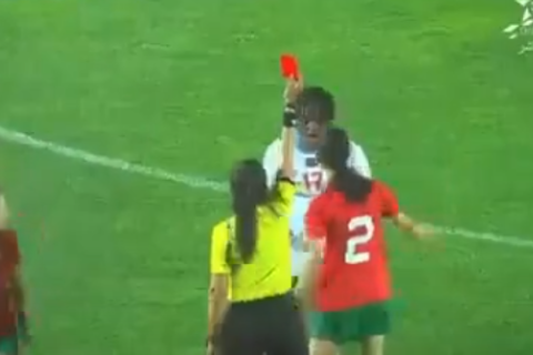 Knockout and apology from Galatasaray player - VIDEO