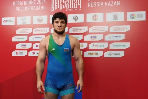 Азербайджанский борец стал чемпионом - ФОТО