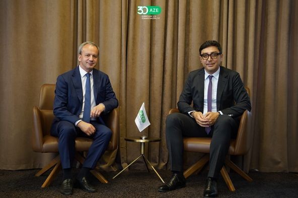 Fərid Qayıbov FIDE prezidenti ilə görüşüb - FOTO
