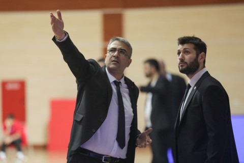 Khazri renewed the contract with the head coach