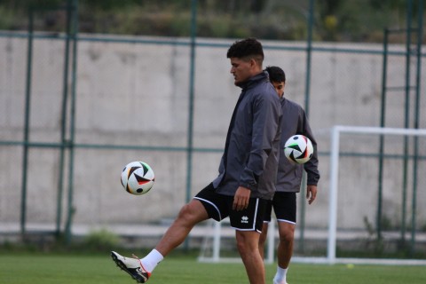 Neftchi continue training in Erzurum - PHOTO