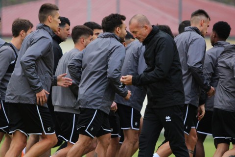 Neftchi continue training in Erzurum - PHOTO