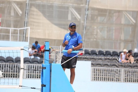 Championship fight among beach volleyball players - PHOTO