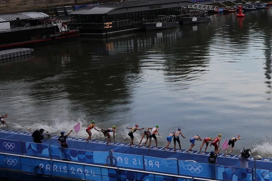 Paris-2024: Daha 2 triatlonçuda bağırsaq infeksiyası aşkarlanıb