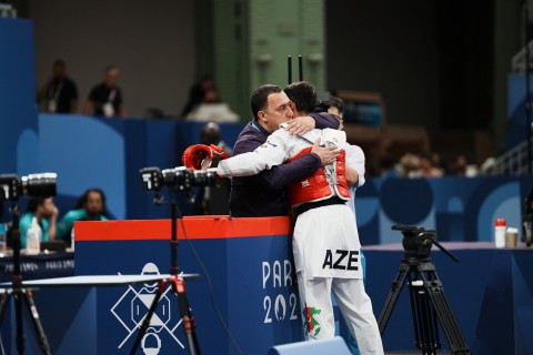 Finalda zədələnən Qaşım Maqomedov Olimpiadada gümüş medal qazanıb - FOTO - VİDEO