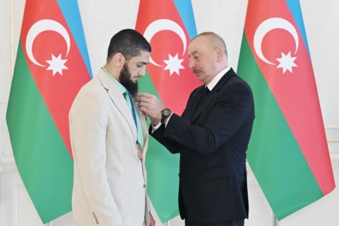 Prezident İlham Əliyev Paris-2024-də medal qazanmış Azərbaycan idmançılarını və onların məşqçilərini qəbul edib - FOTO - VİDEO