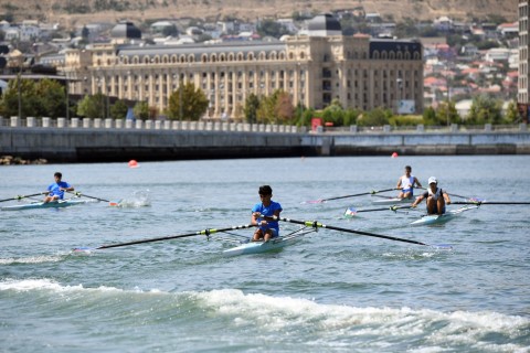 Состоялся открытый чемпионат Баку по гребле - ВИДЕО - ФОТО