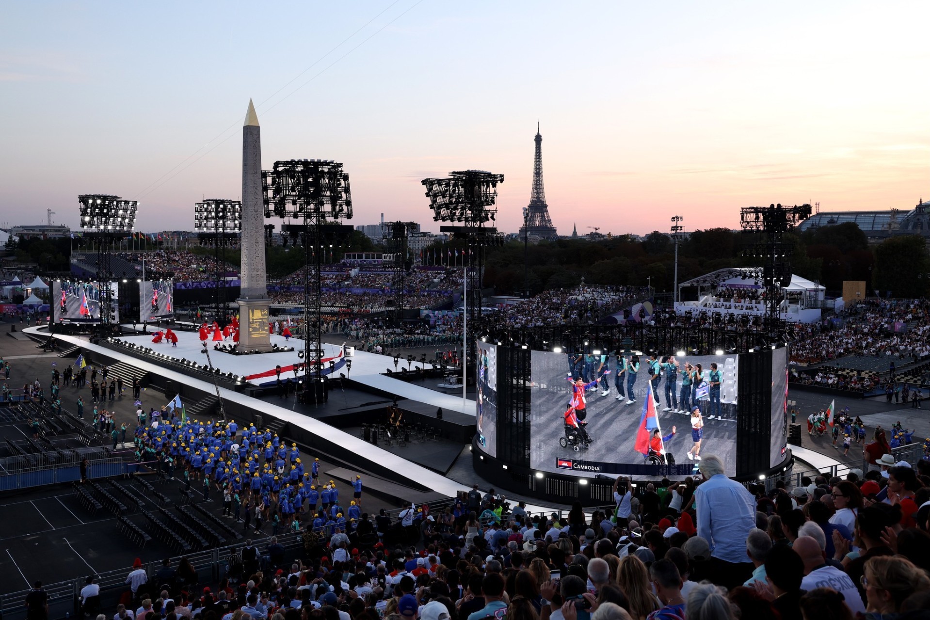 Paris-2024: Paralimpiadanın açılış mərasimi keçirilib - FOTO