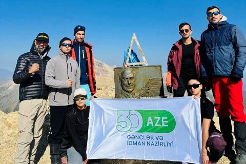 On the occasion of the 30th anniversary of the Ministry, march to Heydar Peak