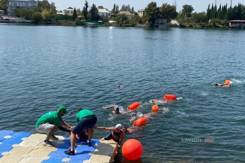 "Let's cross Kur?!" The awarding ceremony of the open water swimming competition was held - PHOTO