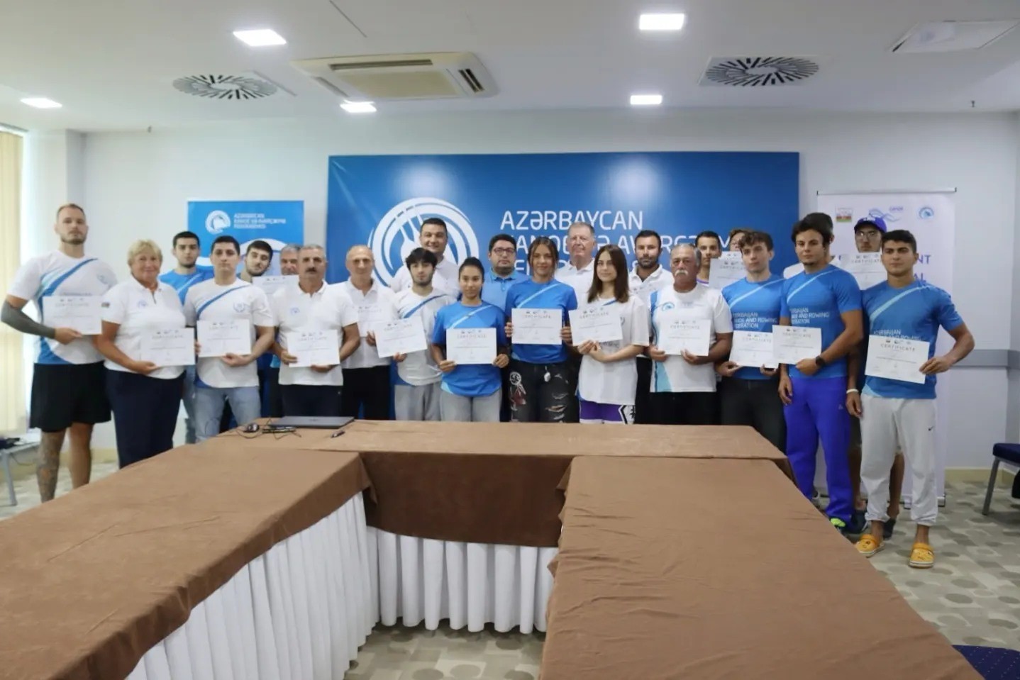 Well-known rowing expert gives seminar in Azerbaijan - PHOTO