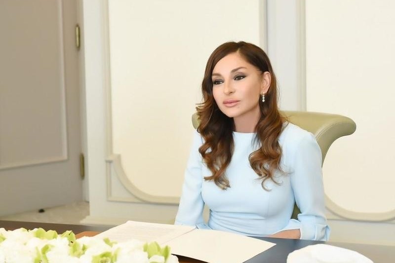 First Vice-President Mehriban Aliyeva congratulates Orkhan Aslanov on Paralympic gold - PHOTO