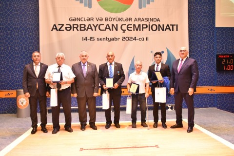 Ağırlıqqaldırma üzrə Azərbaycan çempionatının açılış mərasimi keçirilib - FOTO