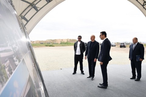 Prezident İlham Əliyev “İmarət” stadionunun təməlini qoyub - FOTO