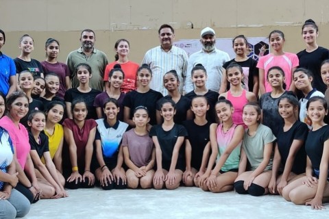 Hindistanda gimnast məşqçimizin bacarıqları yüksək qiymətləndirilib - FOTO