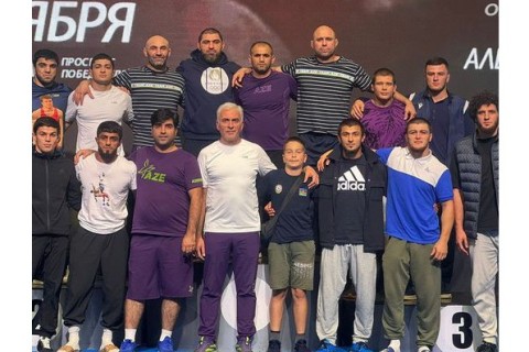 Azerbaijani freestyle wrestlers win 8 medals in Minsk