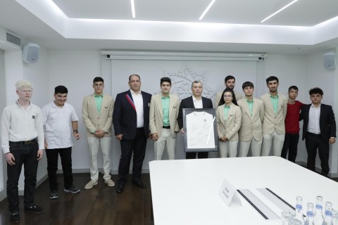 Sahil Babayev Paris-2024 Yay Paralimpiya Oyunlarında medal qazanan paralimpiyaçılarla görüşüb - FOTO