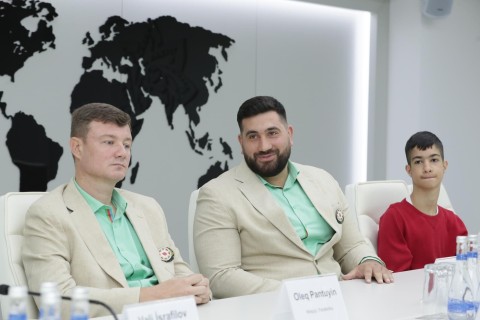 Sahil Babayev Paris-2024 Yay Paralimpiya Oyunlarında medal qazanan paralimpiyaçılarla görüşüb - FOTO