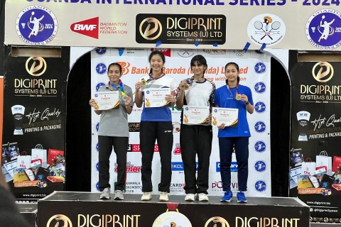 Azerbaijani badminton players clinch medal in Kampala - PHOTO