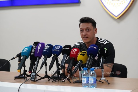 Məsut Özil: "Azərbaycanda belə futbolçular niyə olmasın?"