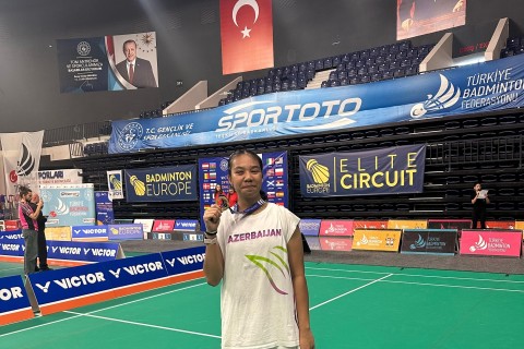 Azerbaijani badminton player won gold in Turkiye - PHOTO