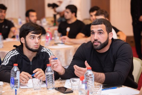 Azərbaycan Güləş Federasiyasında seminar - FOTO