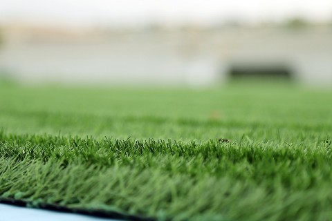 Binə stadionunda süni ot örtüyü dəyişdirilir - FOTO