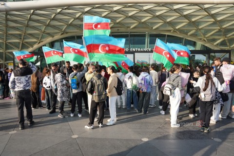 Gimnaziadada 81 medal qazanan Azərbaycan millisi Vətənə qayıdıb - FOTO