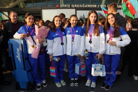 Gimnaziadada 81 medal qazanan Azərbaycan millisi Vətənə qayıdıb - FOTO