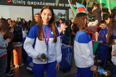 Gimnaziadada 81 medal qazanan Azərbaycan millisi Vətənə qayıdıb - FOTO